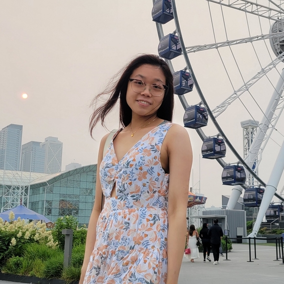 Meet your Posher, Adrienne - Picture 1 of 1